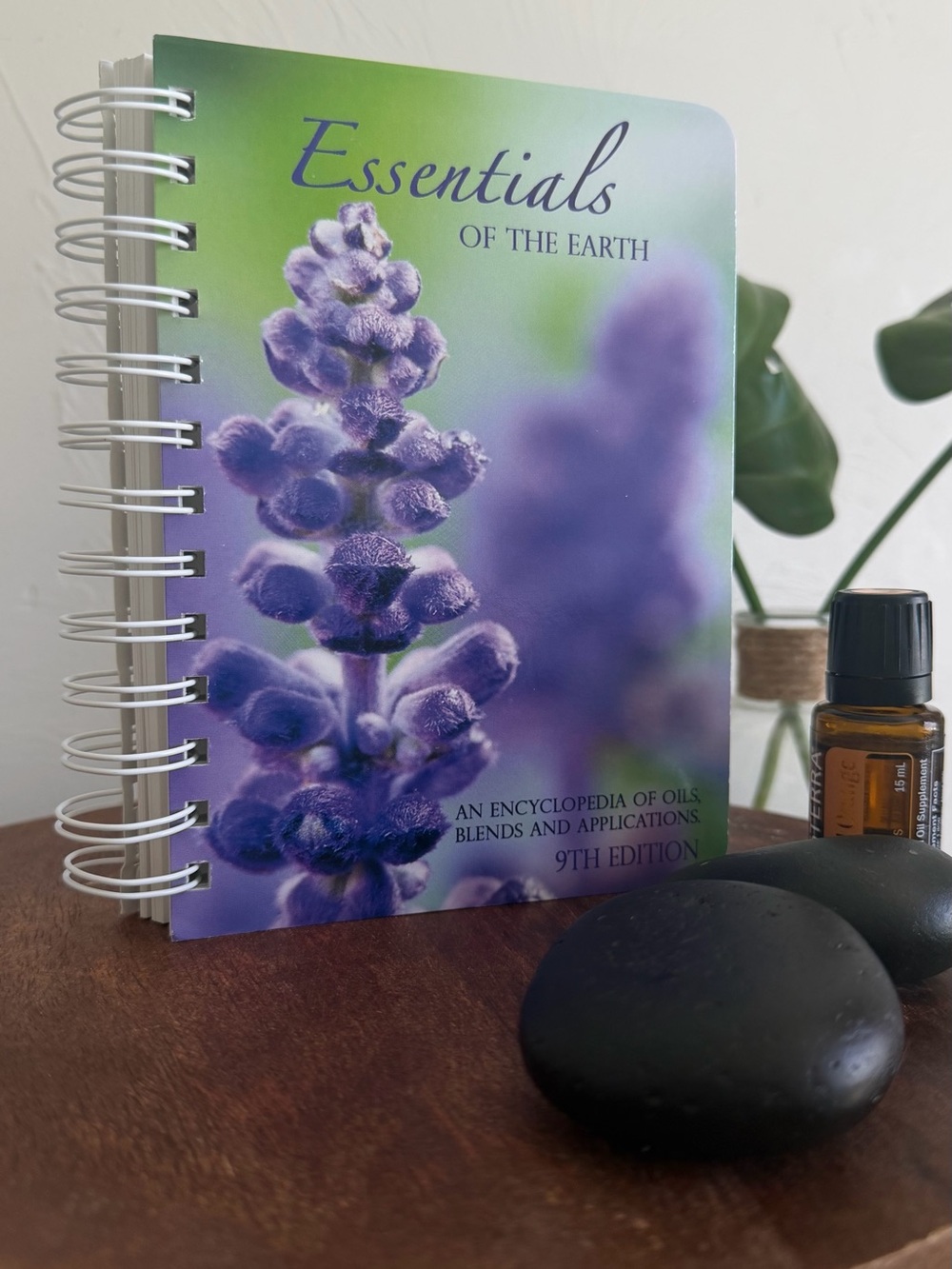Essentials of the Earth 9th Ed. Essential Oils A–Z Guide|Reflexology|AromaTouch